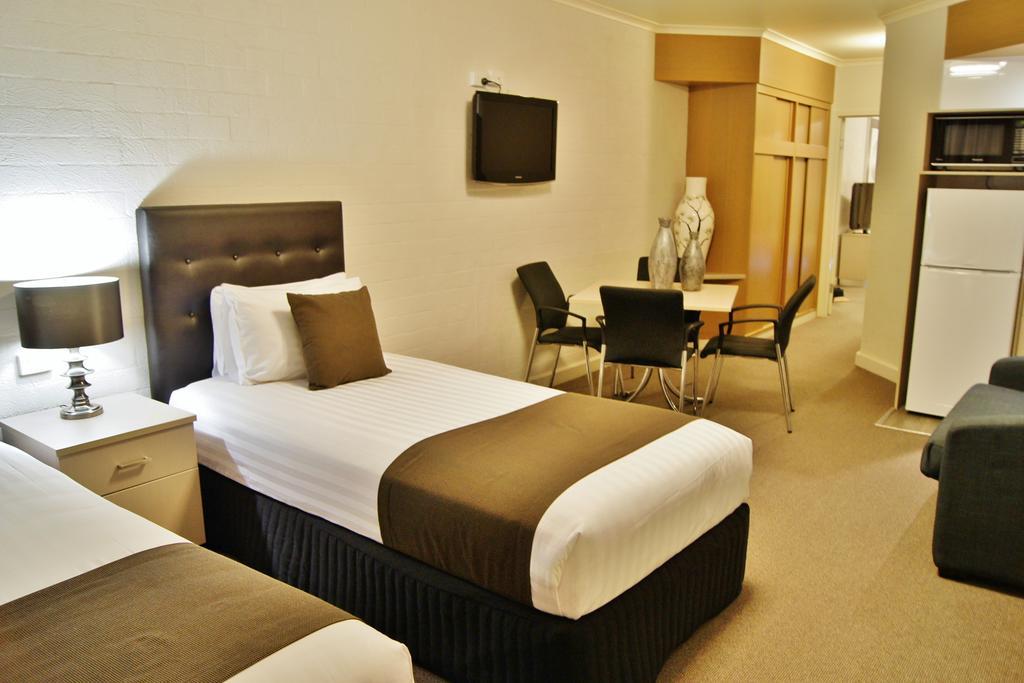 Mantra Pavilion Hotel Wagga Wagga Wagga Room photo
